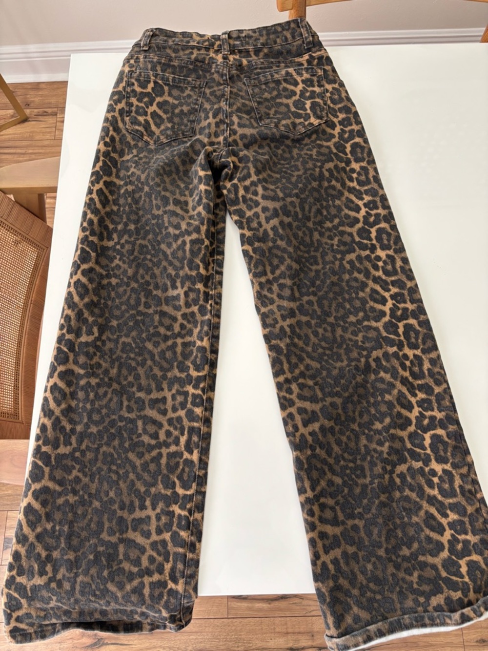 Q2 Leopard Print Wide-Leg Pants in Brown and Black